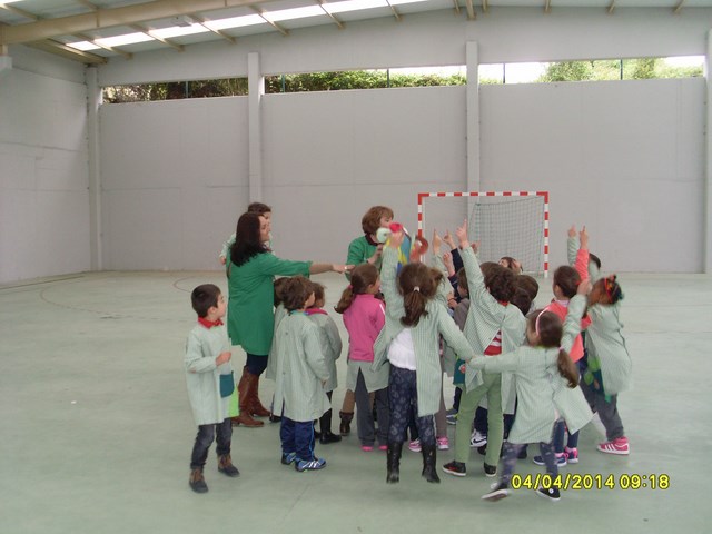 CAÇA AO TESOURO (OVOS DA PÁSCOA) 4 de abril 2014